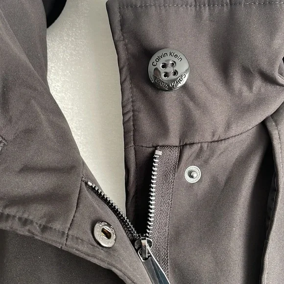 NEW Calvin Klein Softshell Jacket 🖤 - Picture 3 of 15